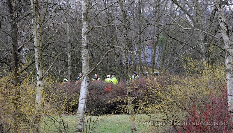 _DSC7318.JPG - Vid 13 tiden larmades räddningstjänsten, ambulans och polis till järnvägs övergången vid ladugårdsvägen där en person blivit påkörd av tåget. Personen avled på platsen av sina skador. Omständigheterna kring olyckan är oklar.