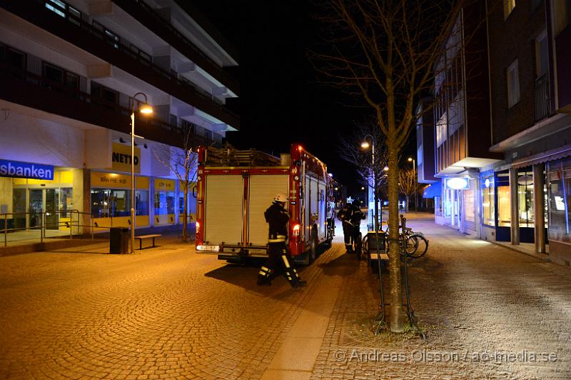 DSC_4426.JPG - 23:15 tiden larmades räddningstjänsten till centrala klippan där det ska ha rykt ifrån en lägenhet, vid framkomst så  var det en torrkokning, oklart om någon skadats vid samband med olyckan.