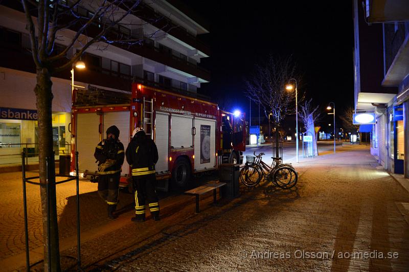 DSC_4428.JPG - 23:15 tiden larmades räddningstjänsten till centrala klippan där det ska ha rykt ifrån en lägenhet, vid framkomst så  var det en torrkokning, oklart om någon skadats vid samband med olyckan.