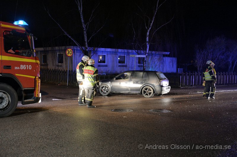DSC_0516.JPG - Vid 23.45 larmades räddningstjänst, ambulans och polis till en trafikolycka på Ormastorpsgatran i Åstorp där två personbilar kolliderat. Ingen person ska ha kommit till skada och hur olyckan gått till är oklar.